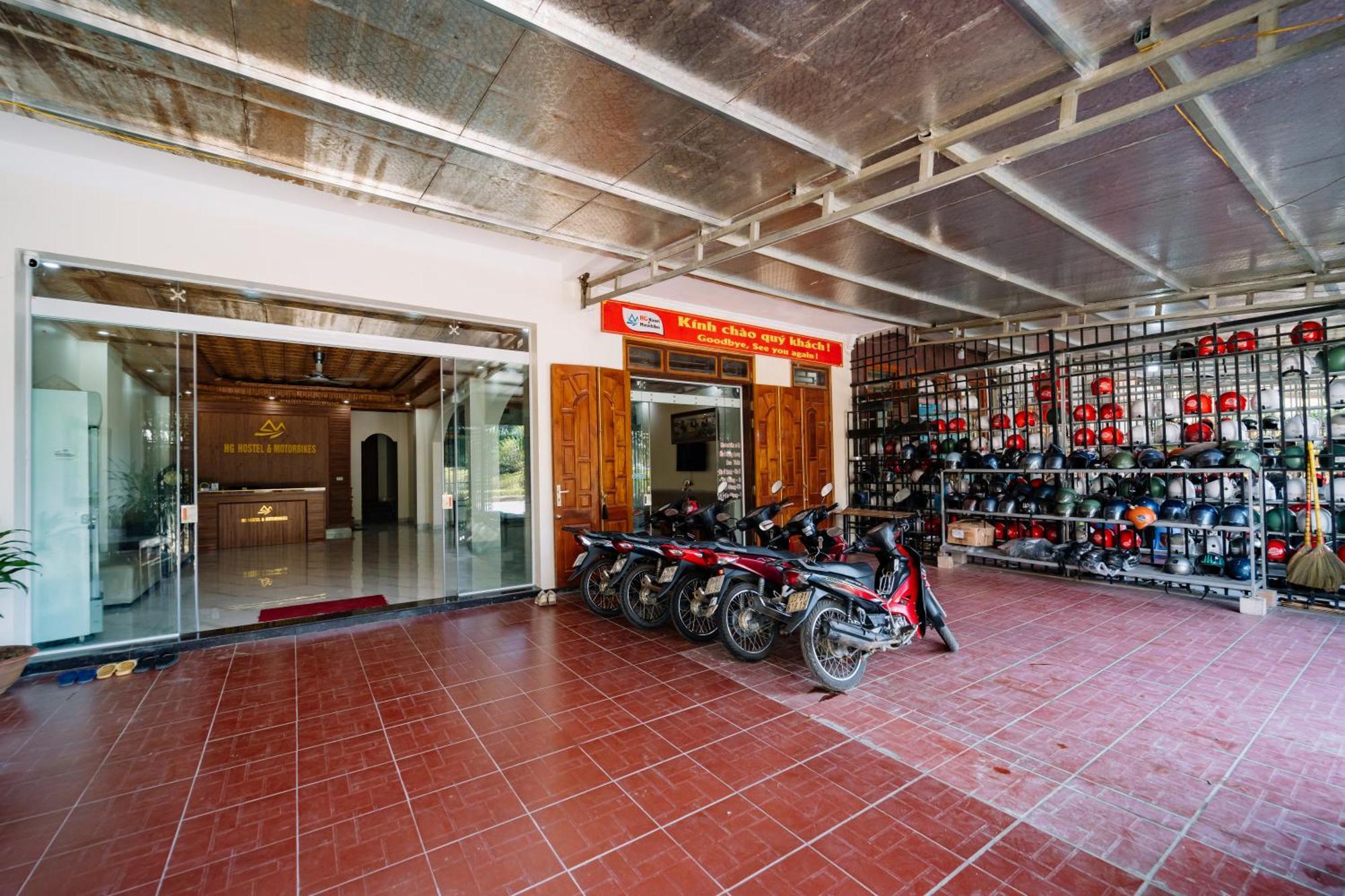 Hg Hostel Provide Tours & Motorbikes Ha Giang Exteriör bild
